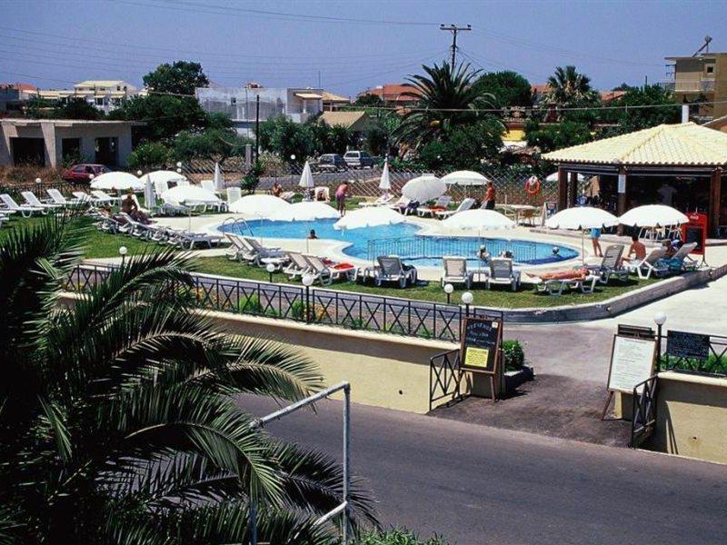 Tzevenos Apartments Agios Georgios  Bagian luar foto